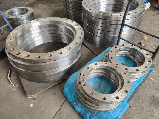 WN مزورة فولاذية Flange Dn150 Pn16 Gost 500mm 1000mm Weld Neck Pipe Flanges